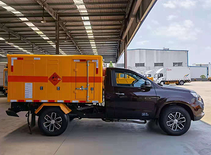 安居爆破器材运输车