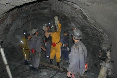 安居工程爆破中的危险因素分析以及应对工程爆破危险的措施