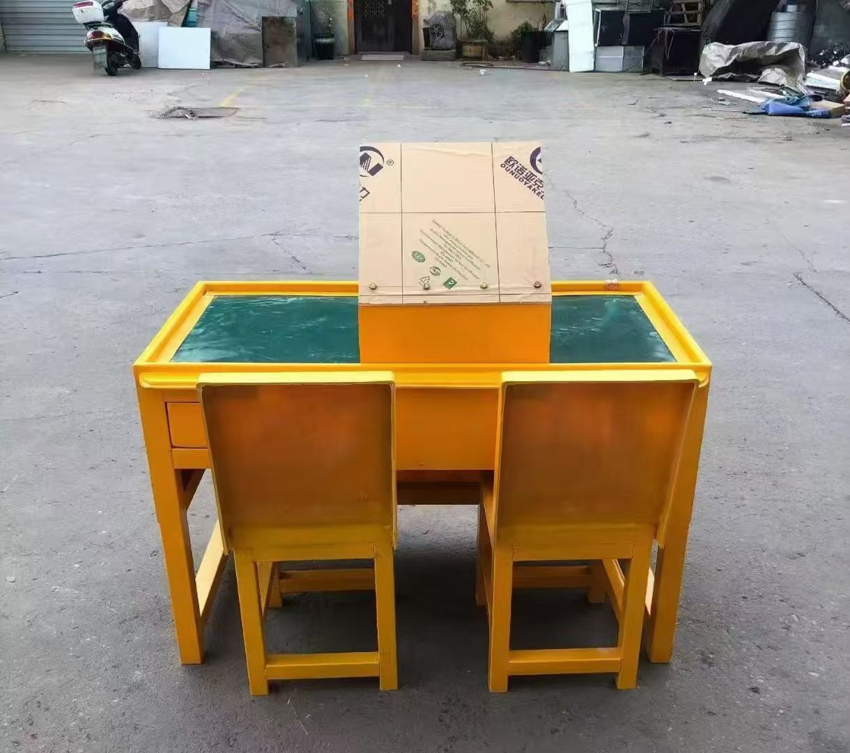 安居防静电导通桌井下煤矿火工品发放桌：危险品流转的安全守护者